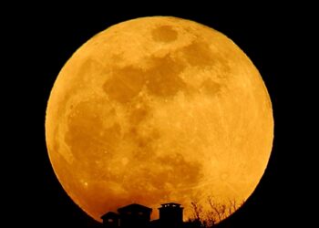 Ağustos Ayı’nda gökyüzü daha parlak: İki süper ay görülecek