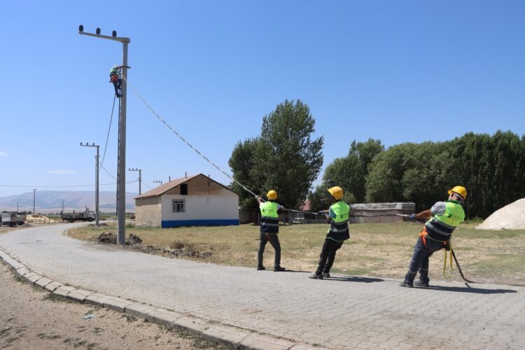 vedas mus ta eskiyen elektrik sebekelerini yeniliyor habermeydan