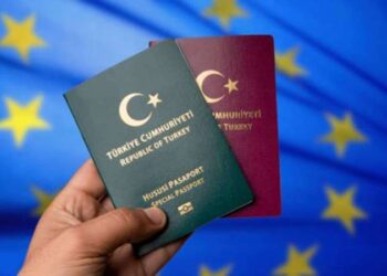 AB yetkilisi: Vize serbestisi konusu sonbaharda incelenecek