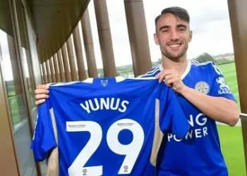 Yunus Akgün resmen Leicester City’de!