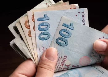 Zam müzakereleri sürüyor: Memurlar üç aylık zam teklifini onaylıyor