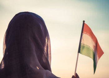 İran’da yeni başörtüsü yasası Meclisten geçti