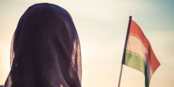 İran’da yeni başörtüsü yasası Meclisten geçti