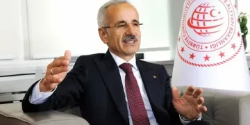 Bakan Uraloğlu duyurdu! İstanbul Havalimanı yolcu trafiği artışında Avrupa 1’incisi oldu