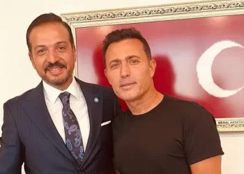 Mustafa Sandal İYİ Parti Genel Merkezini Ziyaret Etti