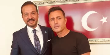 Mustafa Sandal İYİ Parti Genel Merkezini Ziyaret Etti