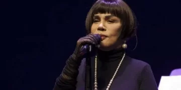 Sezen Aksu’dan Atatürk’e hakaret eden lise öğrencisine mektup