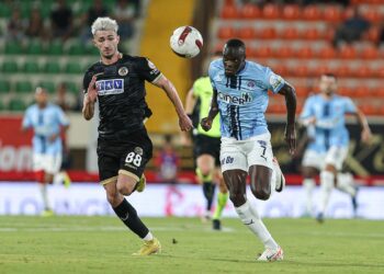 Alanyaspor ile Kasımpaşa puanları paylaştı