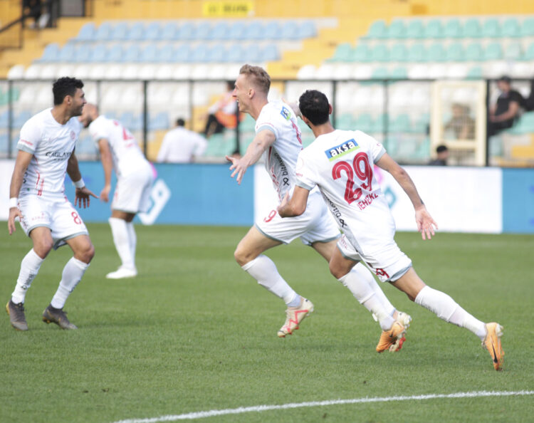 antalyaspor istanbulspor deplasmaninda galip geldi habermeydan