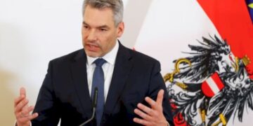 Avusturya Başbakanı, AB üyelik müzakerelerini Türkiye için durdurma çağrısı yapıyor