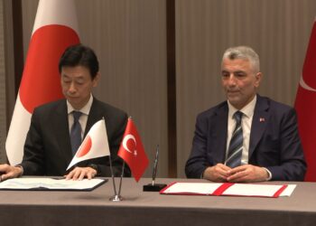 Bakan Bolat, Japon yatırımcılara hitap etti