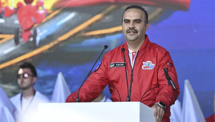 bakan kacir astronot habermeydan