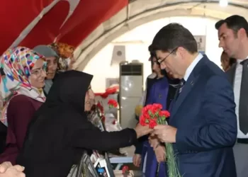 Bakan Tunç açıkladı: Diyarbakır anneleri dünyaya bir mesaj veriyor