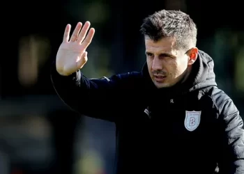 Başakşehir Emre Belözoğlu ile yollarını ayırdı!