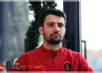 Galatasaray’da İki Yabancıyla Yollar Ayrılıyor!