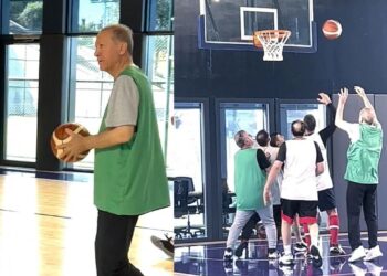 Cumhurbaşkanı Erdoğan’dan yeni basketbol performansı: Hem sahada hem masada oyunun kaptanı