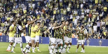 Fenerbahçe kayıpsız devam ediyor!