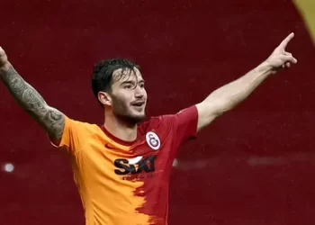 Galatasaray ayrılığı açıkladı!