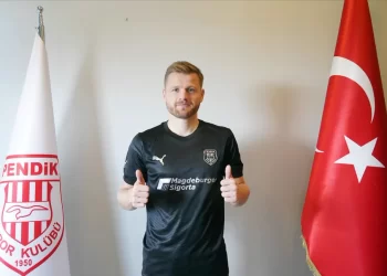 Galatasaray’da beklenen ayrılık gerçekleşti!