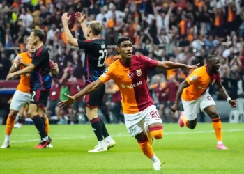 Galatasaray Şampiyonlar Ligi’ne bir puanla başladı!