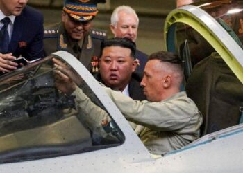 Kuzey Kore lideri, Rusya’da bir uçak fabrikasını ziyaret etti