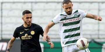 Konyaspor uzatmalarda yıkıldı!
