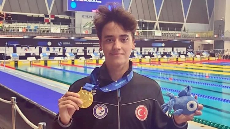 milli yuzucu kuzey tuncelli genclerde dunya sampiyonu oldu habermeydan 1