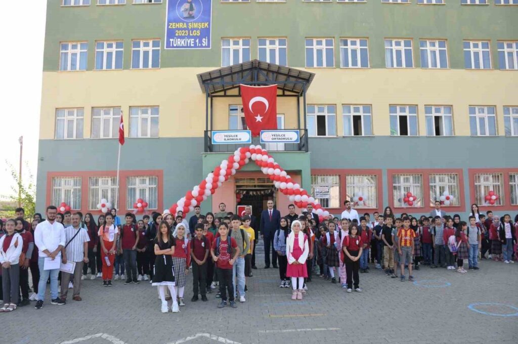 mus ta 2023 2024 egitim ogretim yilinin ilk ders zili caldi habermeydan