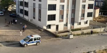 Muş’ta 4. kattan düşen 2 yaşındaki çocuk hayatını kaybetti