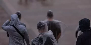 Ophelia Fırtınası, ABD’yi vurdu: 70 bin kişi etkilendi