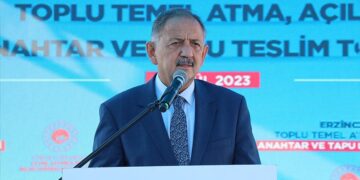 Bakan Özhaseki açıkladı: Camilerimiz medeniyetimizin vurulmuş mühürleridir