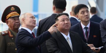 Putin, Kuzey Kore lideri Kim ile görüştü