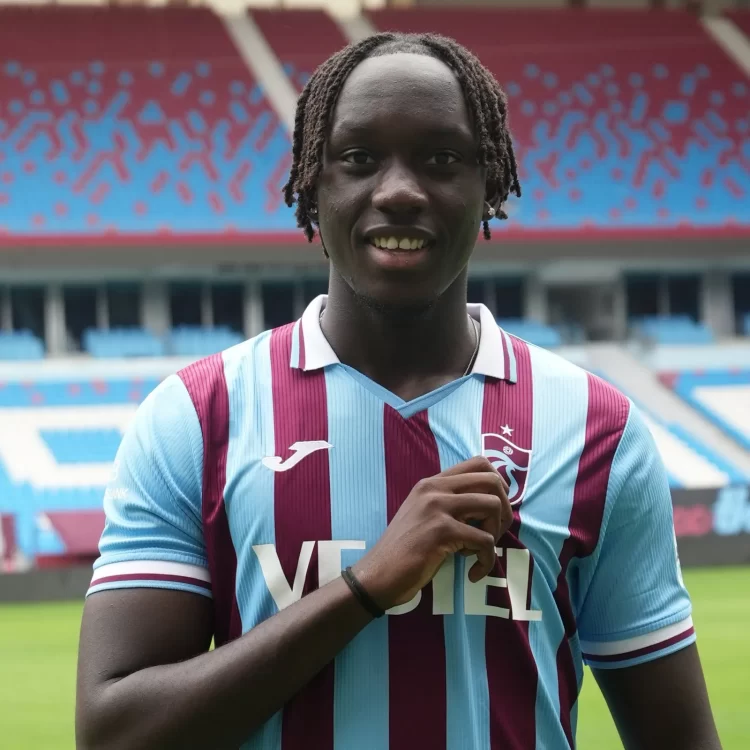 trabzonspor batista mendy transferini acikladi habermeydan