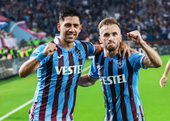 Trabzonspor Beşiktaş’ı 3 golle dağıttı!