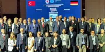 Türk ve Alman iş insanları Almanya’da bir araya geldi