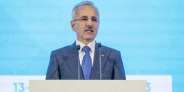 Bakan Uraloğlu açıkladı: Basra Körfezi’ni Türkiye üzerinden Avrupa’ya bağlayacağız