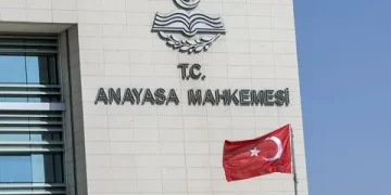 AYM’den 3 siyasi parti hakkında kapatma kararı