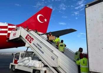 Bakan Koca duyurdu! Gazze’ye yardım amacıyla ilaç ve tıbbi malzeme taşıyan uçak havalandı