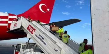 Bakan Koca duyurdu! Gazze’ye yardım amacıyla ilaç ve tıbbi malzeme taşıyan uçak havalandı