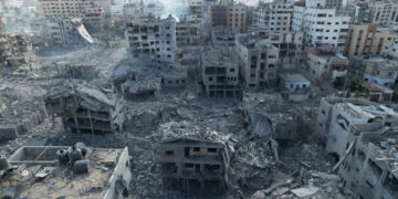 İsrail, Gazze Şeridi’ni hedef almaya devam ediyor