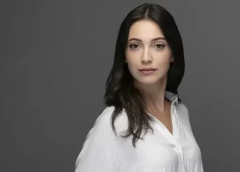 Apar topar diziden çıkmıştı! Yalı Çapkını’nın yıldızı Cemre Gümeli’den açıklama