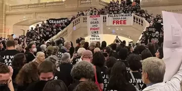 ABD’li Yahudilerden oturma protestosu! Gazze’de ateşkes istediler