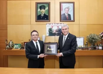 Azerbaycan Milli Savunma Bakanı: Biz Türkiye ile yek bir vücut gibiyiz