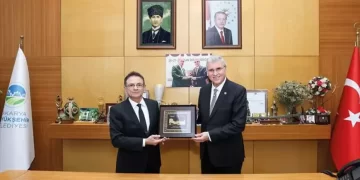 Azerbaycan Milli Savunma Bakanı: Biz Türkiye ile yek bir vücut gibiyiz