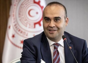 Bakan Kacır’dan KAAN ve KIZILELMA mesajı!