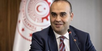 Bakan Kacır’dan KAAN ve KIZILELMA mesajı!