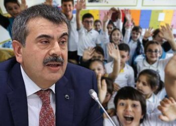 Bakan Tekin açıkladı: Ara tatillerle ilgili bir düzenleme yapabiliriz