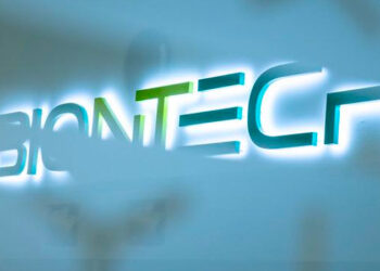 BioNTech, üçüncü çeyrekte aşılar nedeniyle 900 milyon euro zarar kaydetti