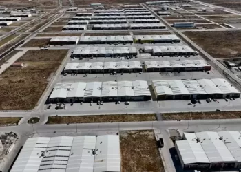 Bakan Özhaseki açıkladı! 1620 dükkan teslim edildi