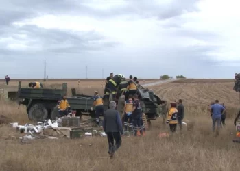 Edirne’de Askeri araç devrildi!